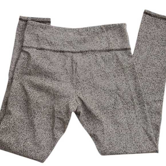 NWT F21 High Rise Legging - Picture 3 of 4